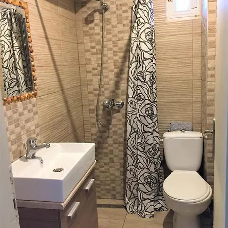 招待所 In Studio - Beautiful Bedroom For 4 People In Limenaria, Only Five Minutes Away From Center