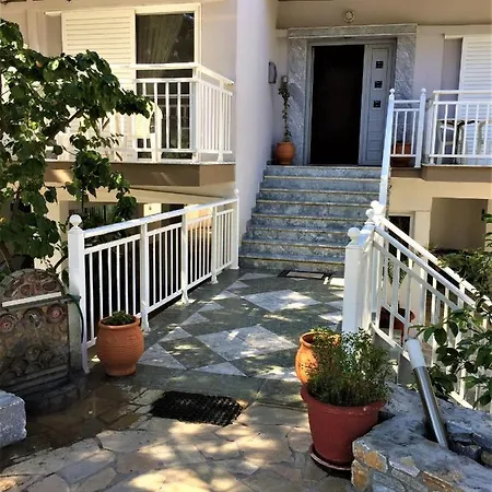 In Studio - Beautiful Bedroom For 4 People In Limenaria, Only Five Minutes Away From Center * 利迈纳里亚