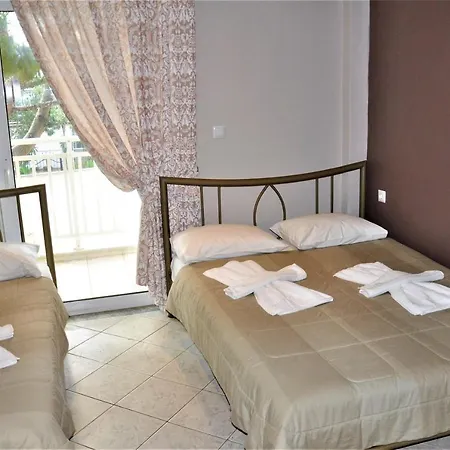 In Studio - Beautiful Bedroom For 4 People In Limenaria, Only Five Minutes Away From Center 招待所 利迈纳里亚